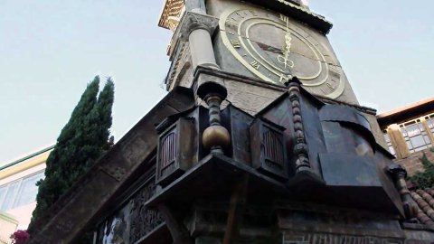 Часы на башне Тбилиси