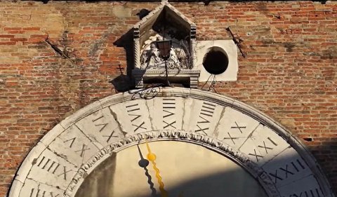 Башенные часы в Венеции