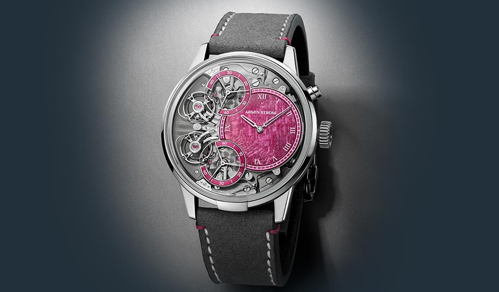 Часы Armin Strom с рубиновым циферблатом