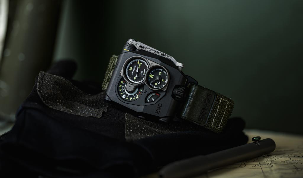 Часы URWERK EMC SR-71 