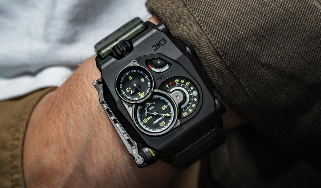 Наручные часы URWERK EMC SR-71 